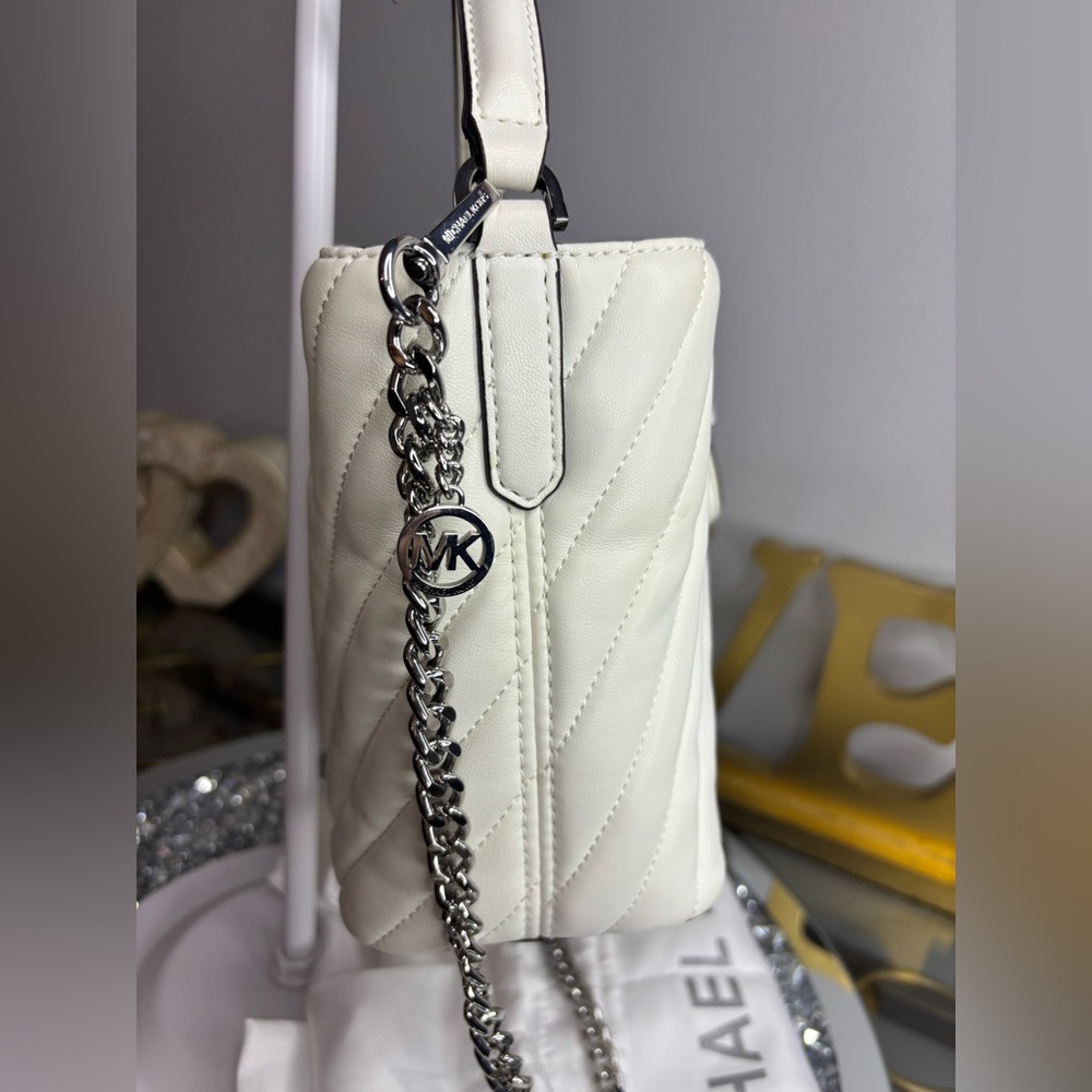 Michael Kors Suri Small Quilted Crossbody Bag NWOT - Picture 7 of 14